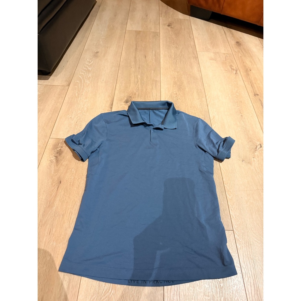 Men's Lululemon polo size small
